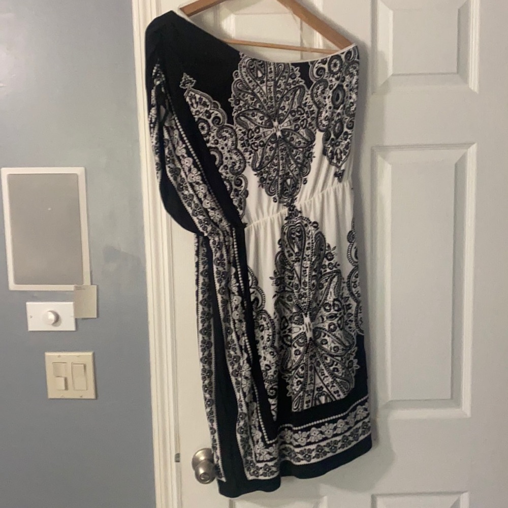One shoulder dress